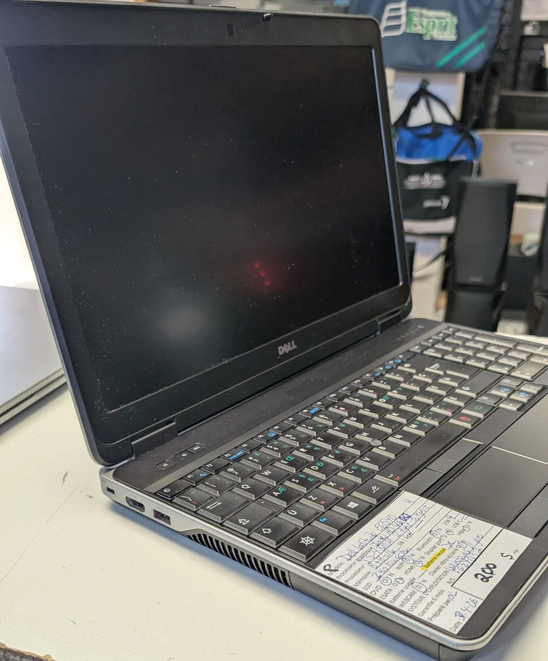 💼 Laptop Dell Latitude E6540 15,6po – i5 – 16Go RAM – SSD 240Go – HDMI – Batterie neuve – 200$ + tx