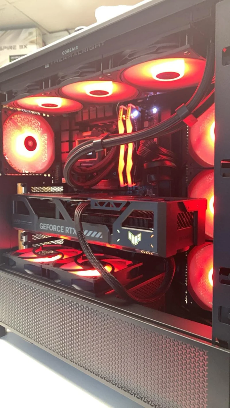 PC GAMING RYZEN 7 9800X3D ASUS TUF RTX 5080 16GB 32GB DDR5 RGB SSD 2TB NVMe WiFi
