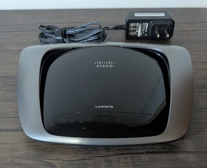 Routeur Wi-Fi Linksys WRT320N Dual-Band Gigabit – Testé et Fonctionnel