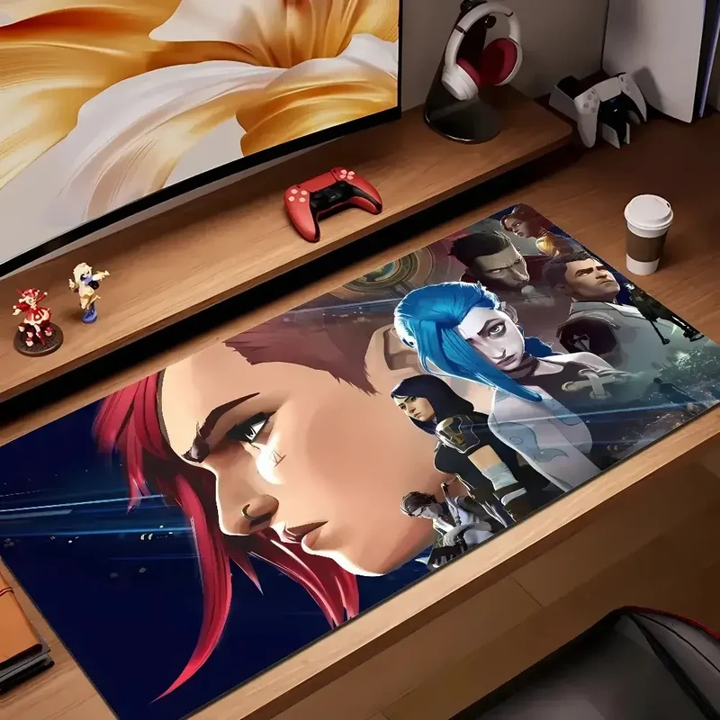 Un setup sombre et stylé – Tapis de souris XXL Arcane