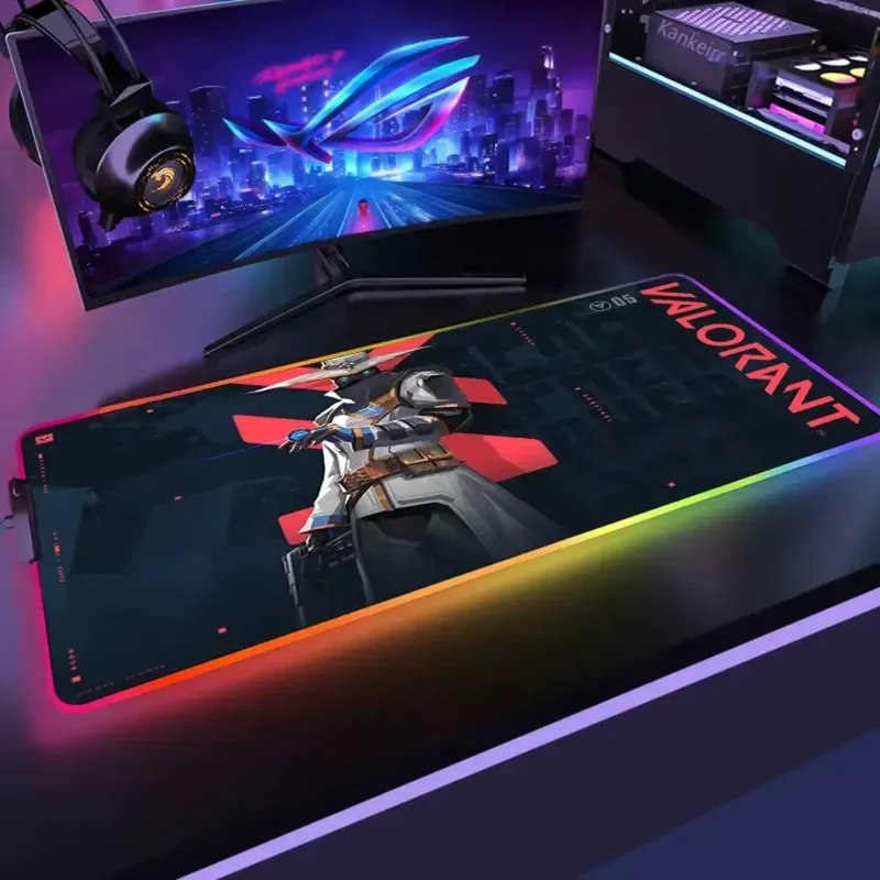 Vision tactique et LED stylée – Tapis de souris gamer Valorant Cypher