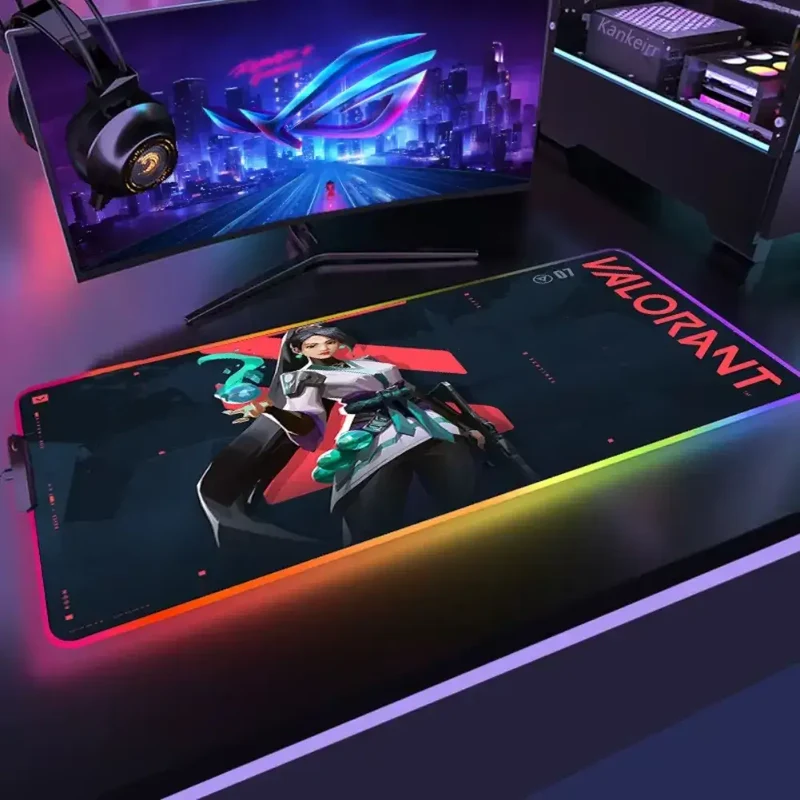 Équilibre parfait et design RGB – Tapis de souris gamer Valorant Sage